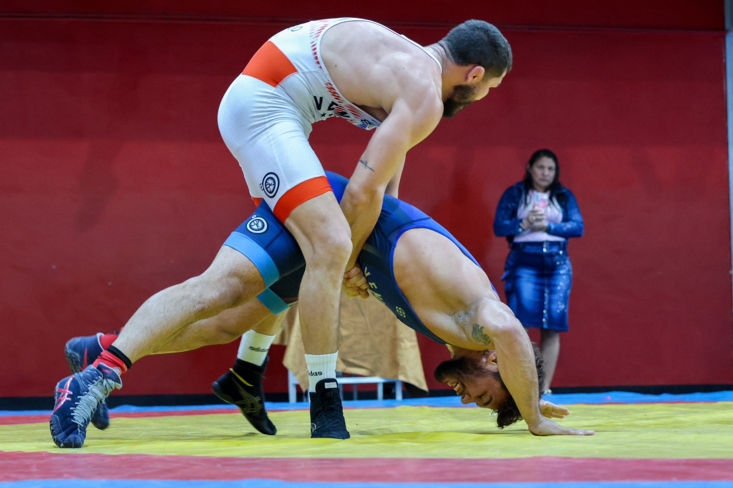 Liga Internacional de Lucha arriba a su meridiano