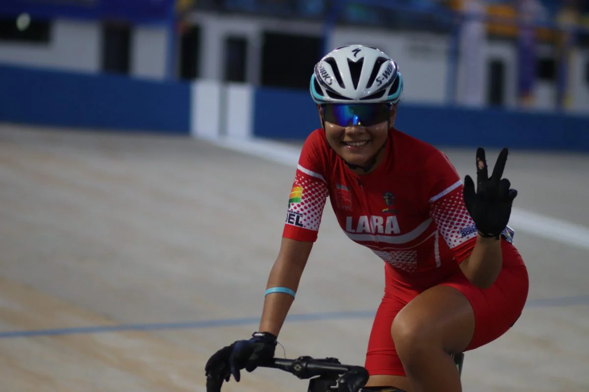 Jenifer Lagos dominó la persecución individual