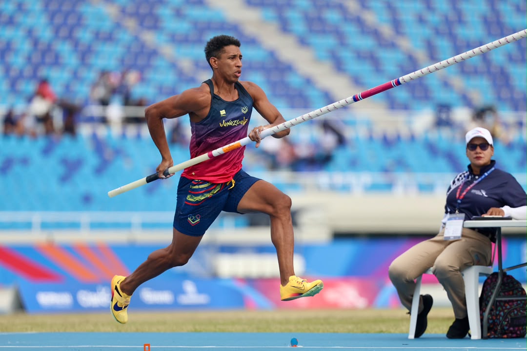 Atletismo conquistó dos platas y un bronce