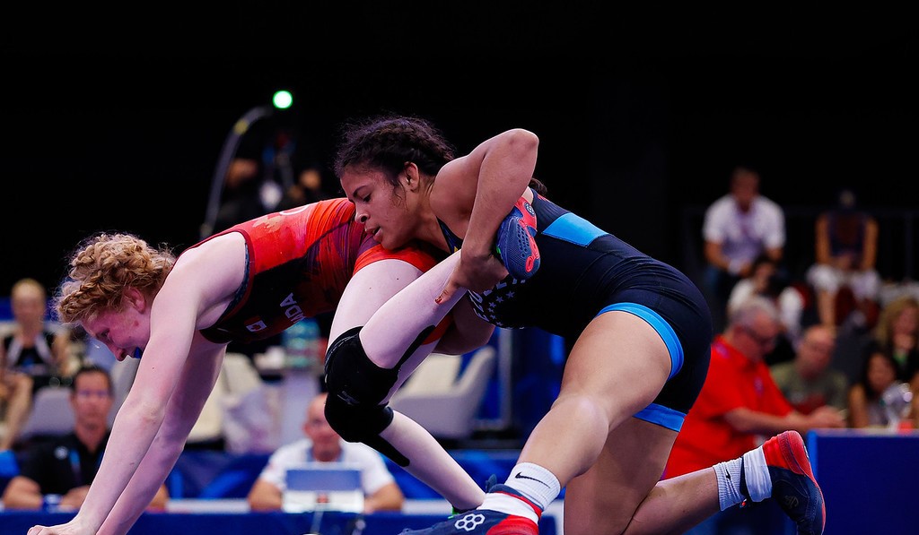 Alexa Álvarez ganó histórica plata en lucha