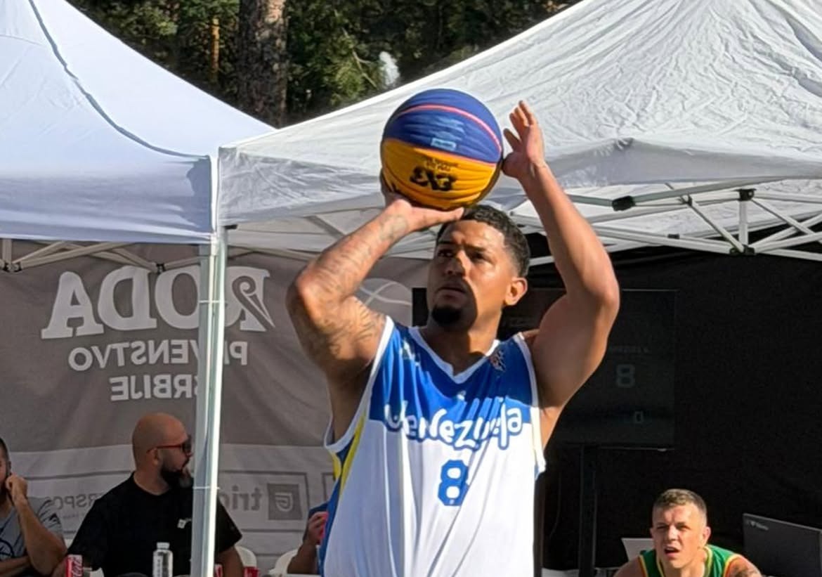 Baloncesto lucha en copa mundial