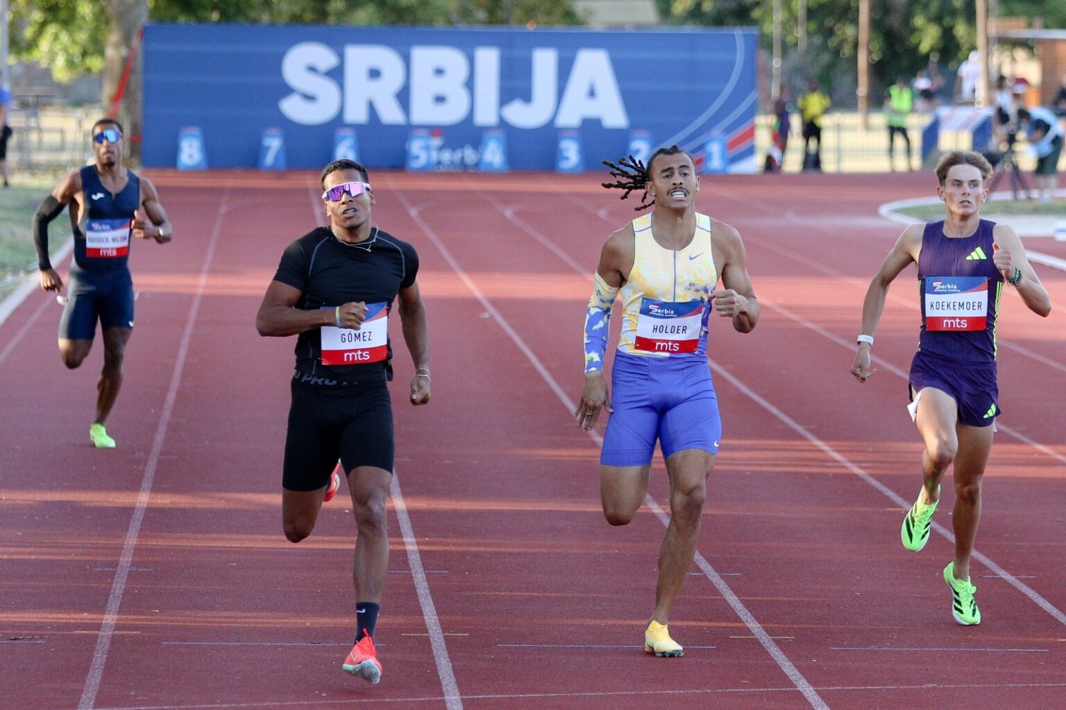 Javier Gómez rompió récord 