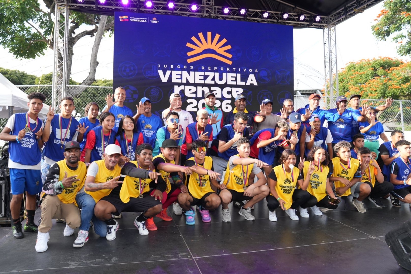 Juegos Venezuela Renace la sacó de jonrón