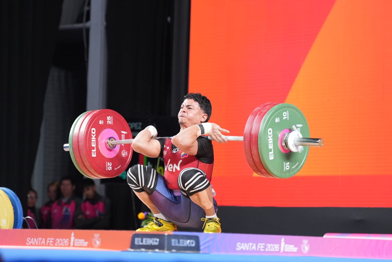 Jefferson Gómez levantó plata 