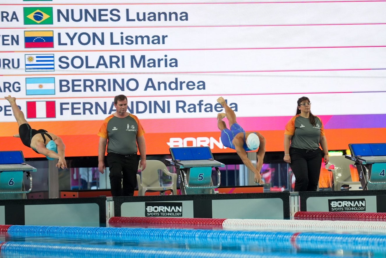 Lyon conquistó tercer oro con récord 