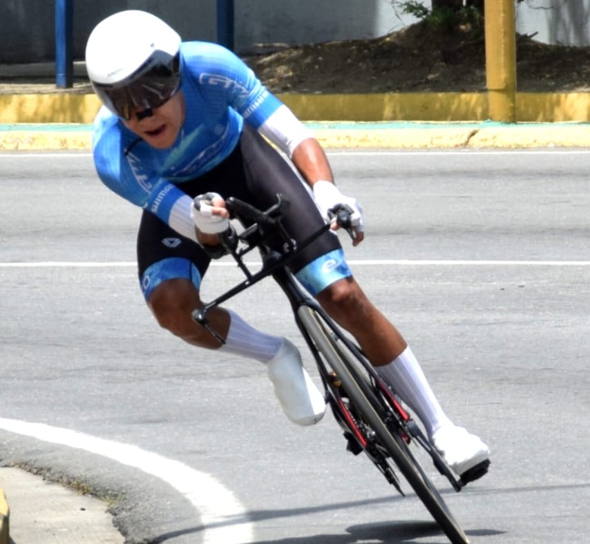 Brandon Rojas subió a la cima