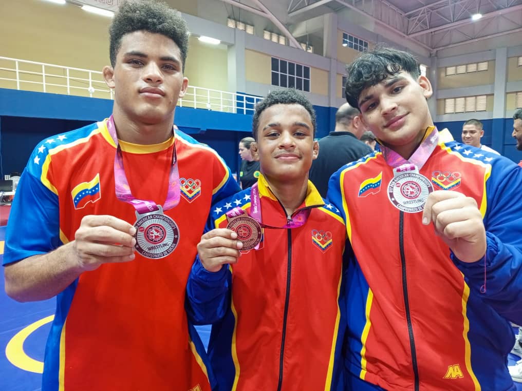 Atletas venezolanos brillan en panamericano de Lucha U17