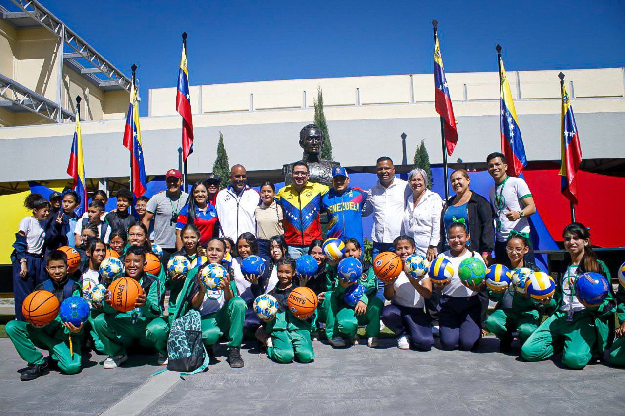Complejo Educativo Benilde Ascanio celebró el regreso a clases de 2025