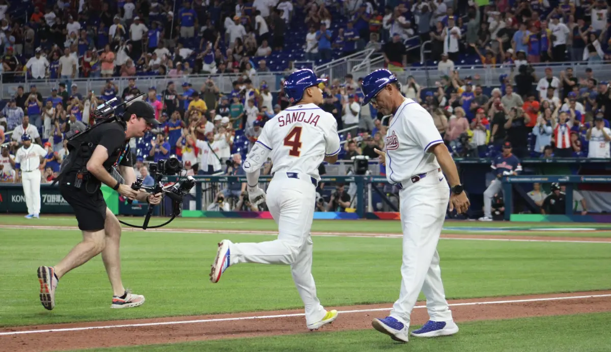 Venezuela debutó con triunfo en el Clásico