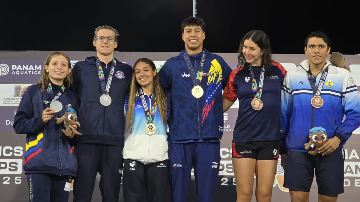 Natación aumenta cosecha en Medellín