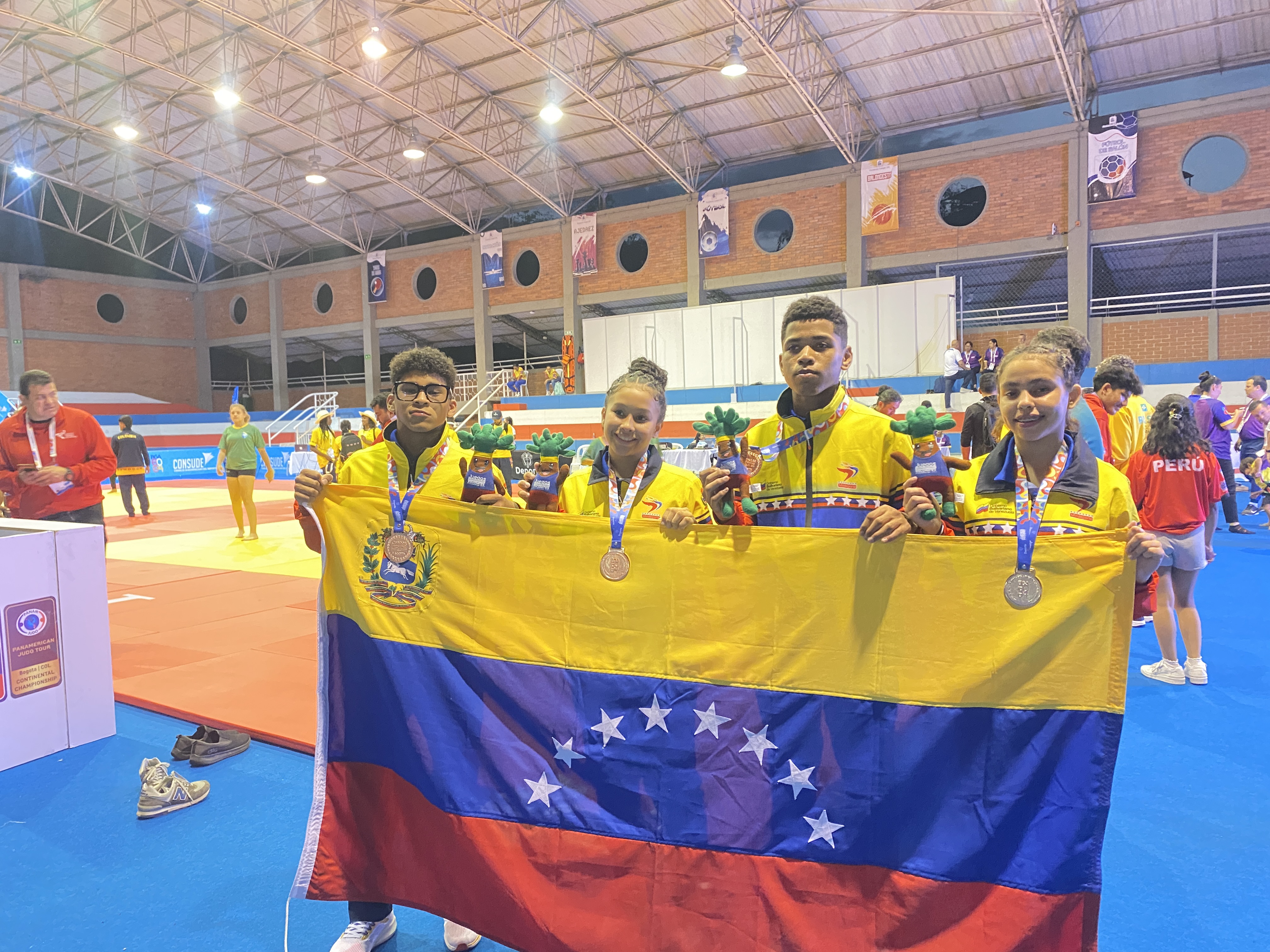 Venezuela destaca en múltiples disciplinas en Bucaramanga