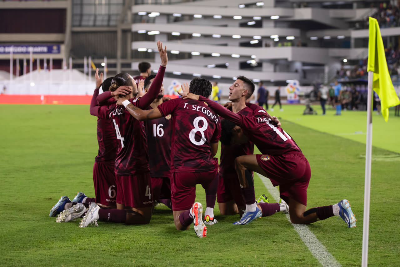 Venezuela hizo respetar la casa y vence a Brasil por goleada