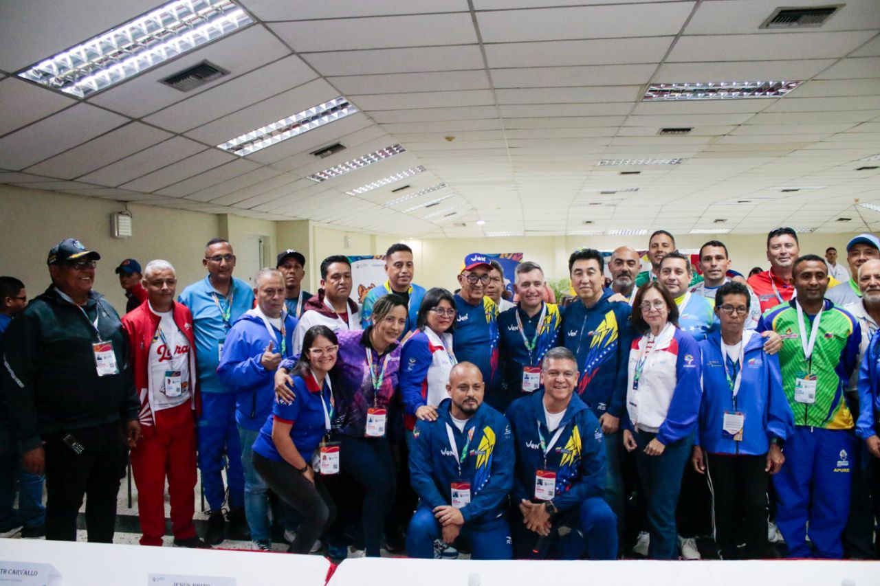 Taekwondo y voleibol entran en acción