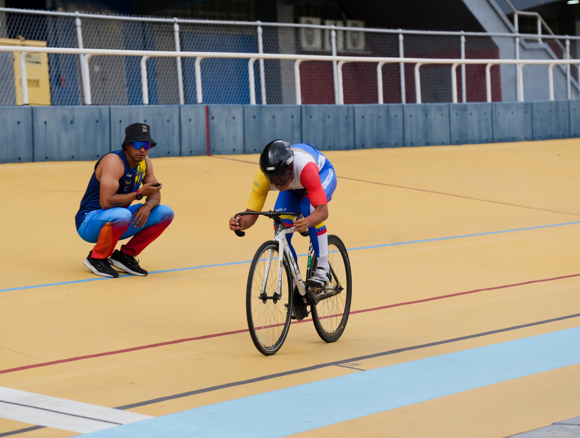 Ciclismo ajusta ruedas para Perú 
