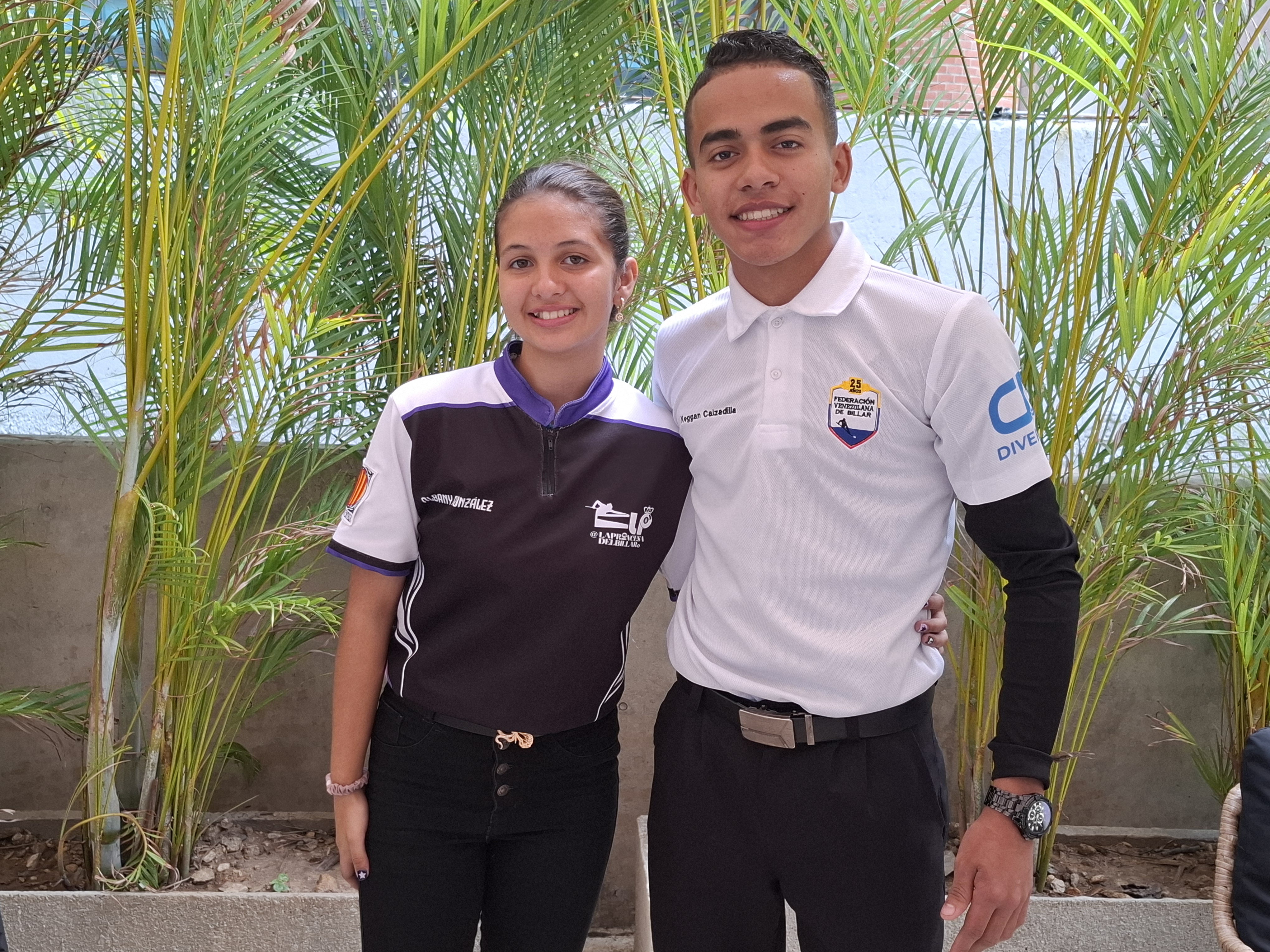 Albany González y Keegan Calzadilla campeones juveniles de billar