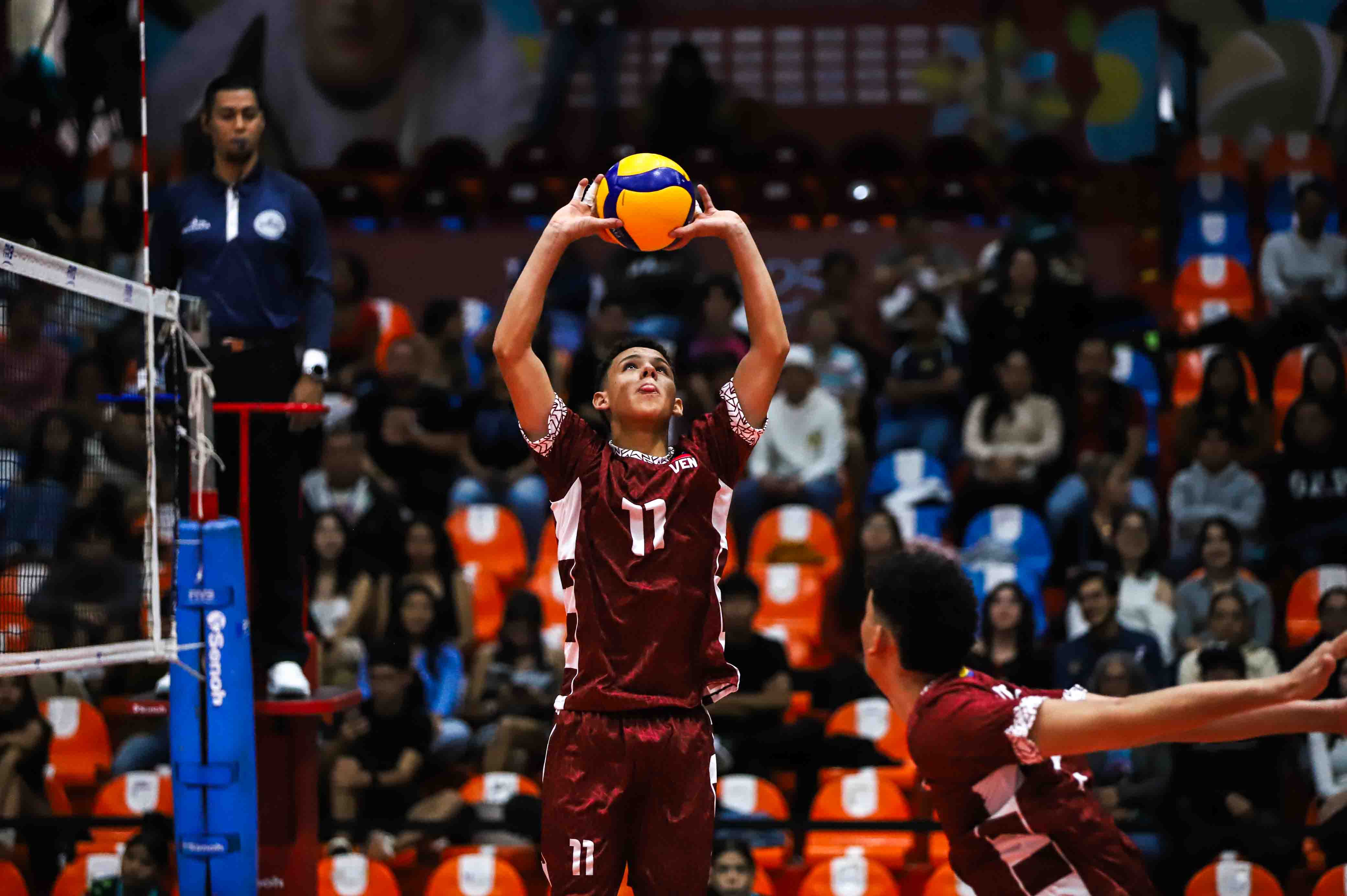Voleibol sumó primer triunfo en la Copa