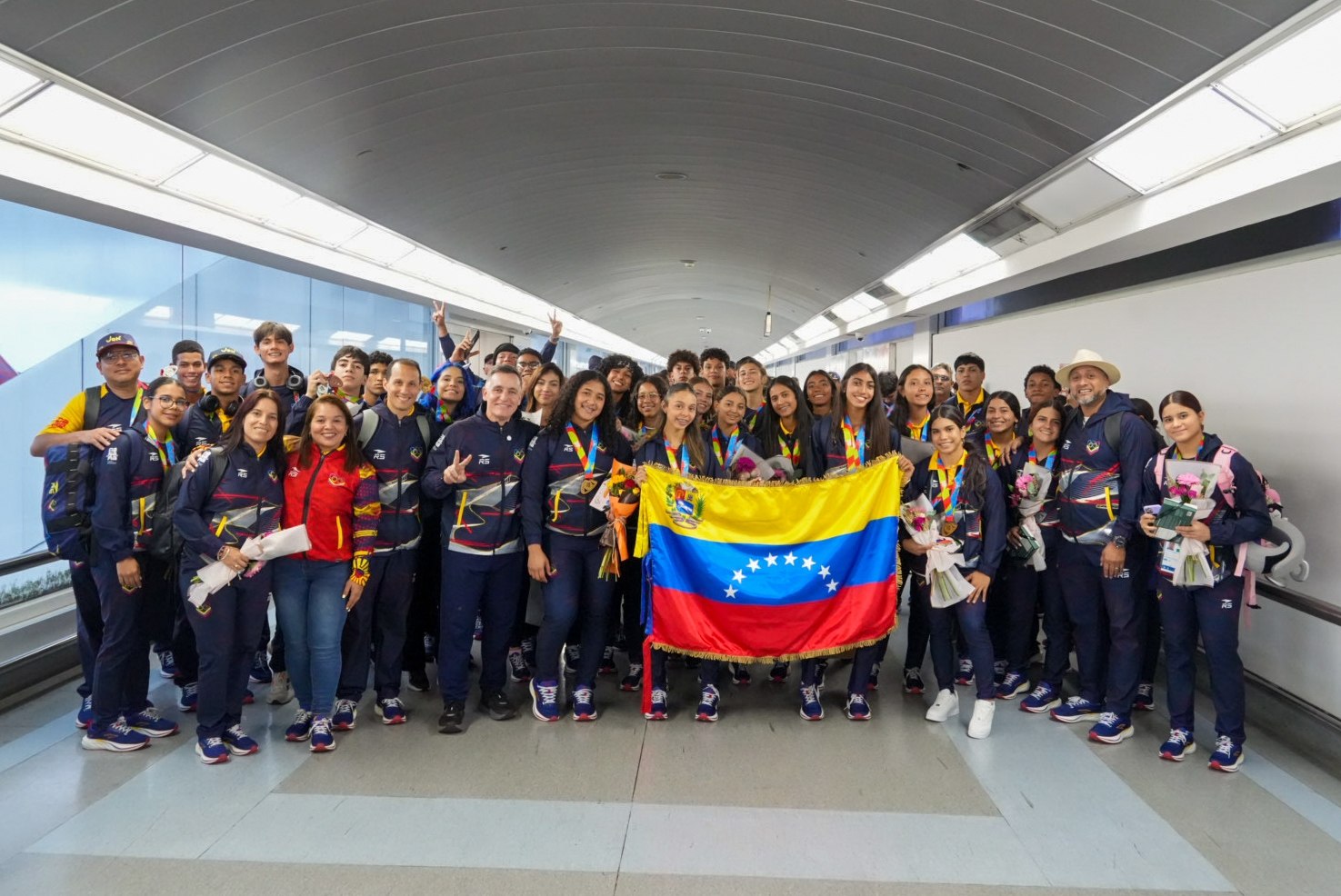Héroes de Panamá llegaron cargados de oro