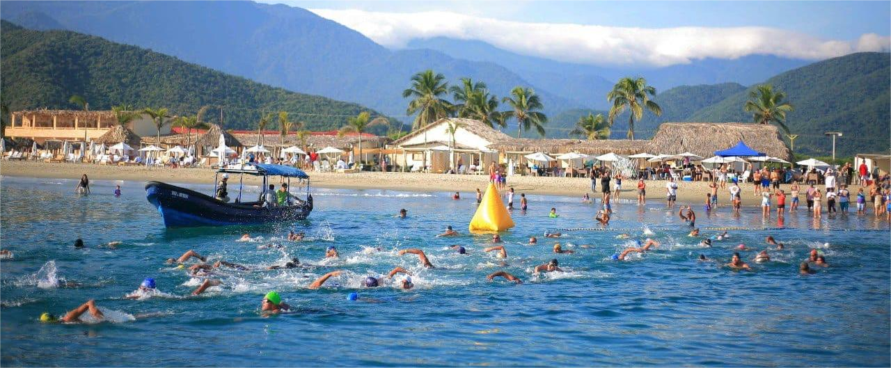 Aguas abiertas luchó en Playa La Rosa