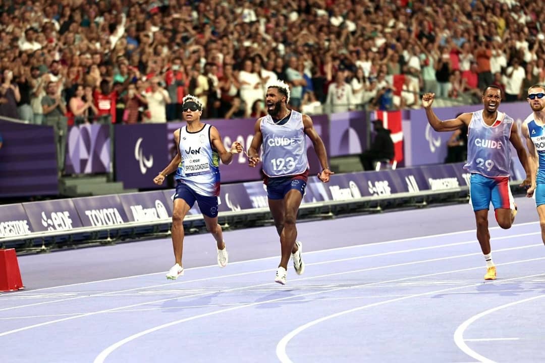 Enderson Santos se bañó de oro en los Juegos Paralímpicos París 2024