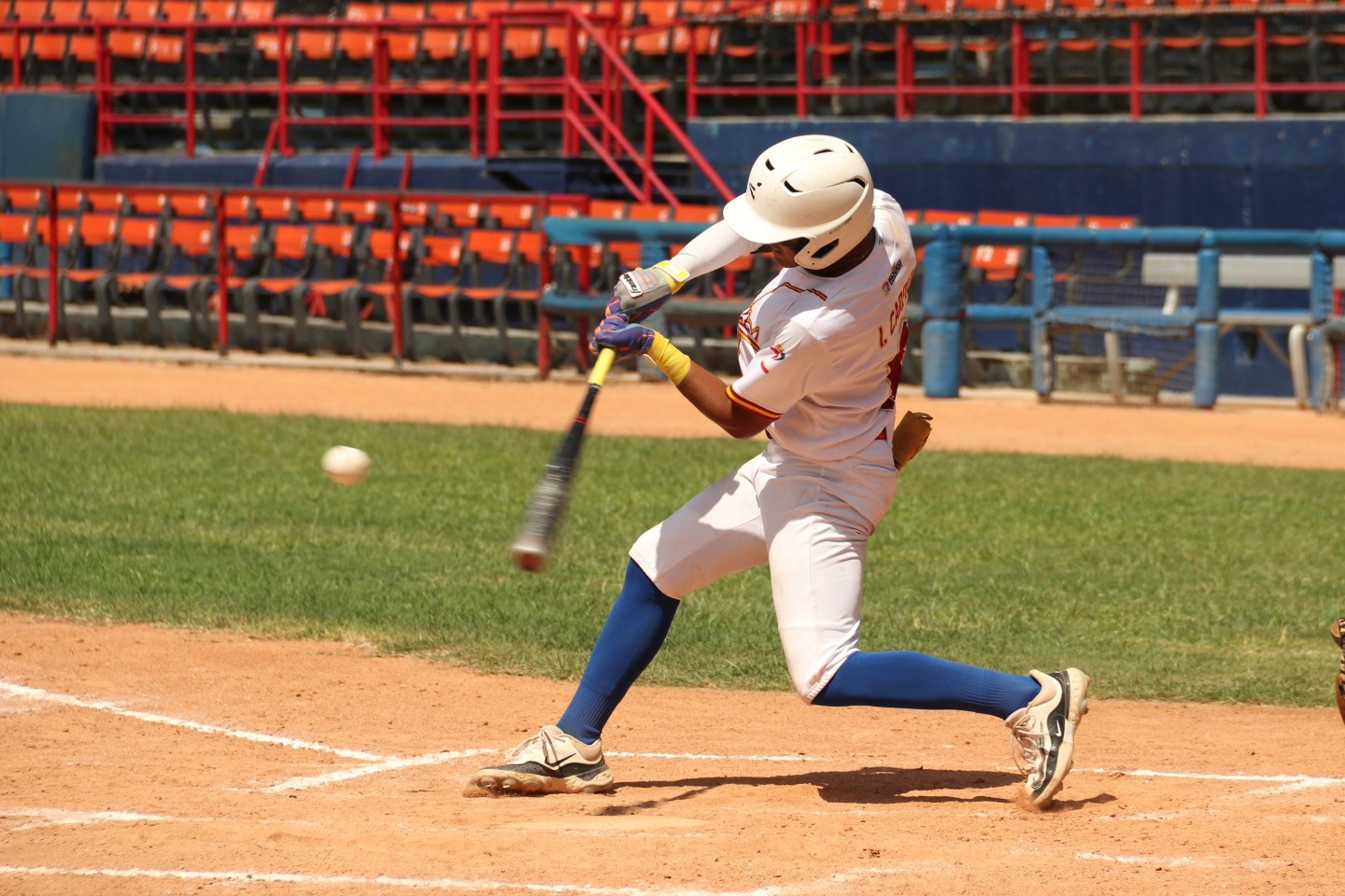 Sub-15 de beisbol mantuvo invicto con paliza