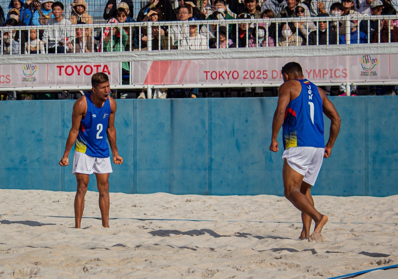 Voleibol de playa obtuvo demoledor triunfo