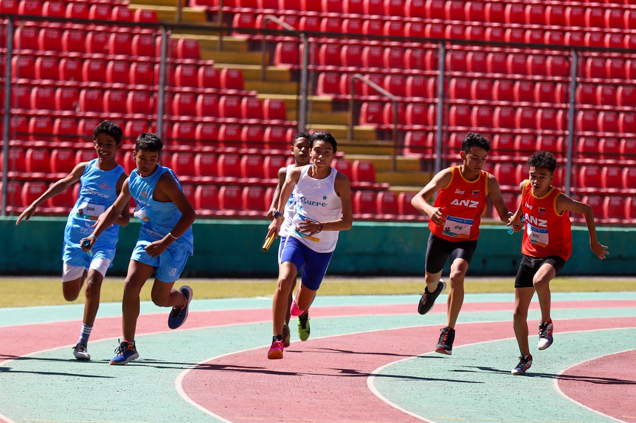 Lara se proclamó en las pruebas de atletismo