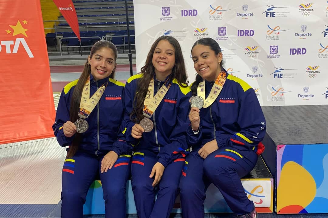 Venezuela Brilló en la Copa del Mundo de Florete Juvenil en Bogotá