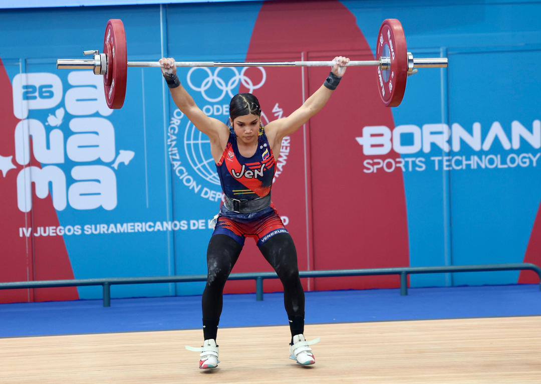 Halterofilia arrasó en primera jornada