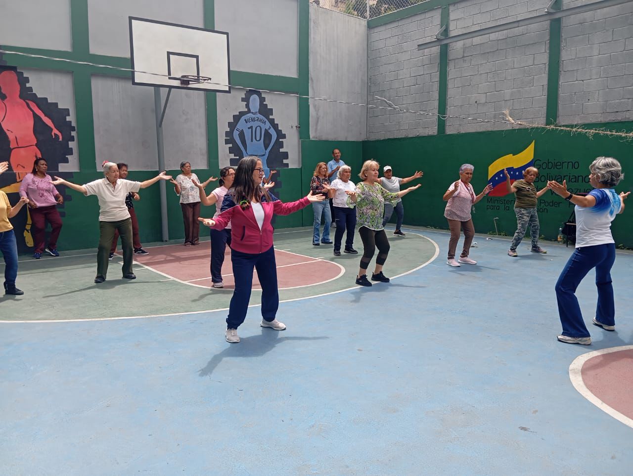 Adultos mayores festejaron en su día