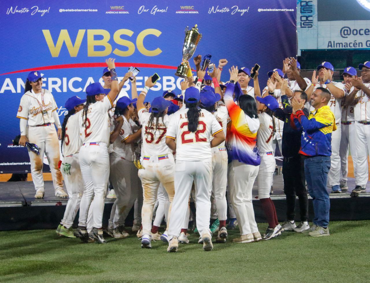 Venezuela se corona en beisbol femenino
