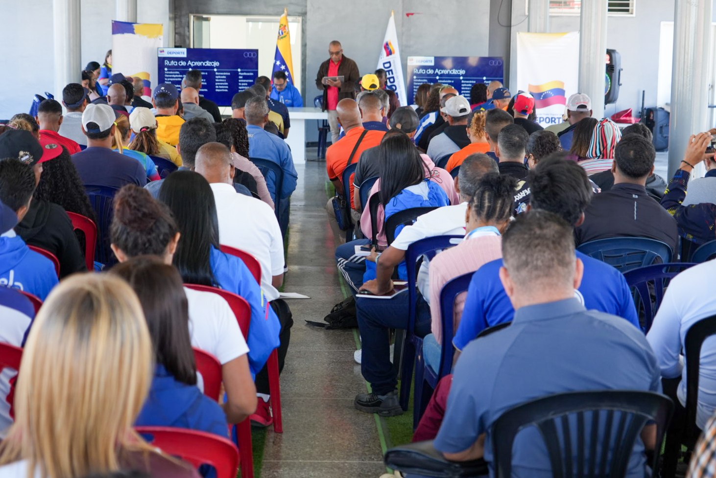 Entrenadores actualizaron conocimientos