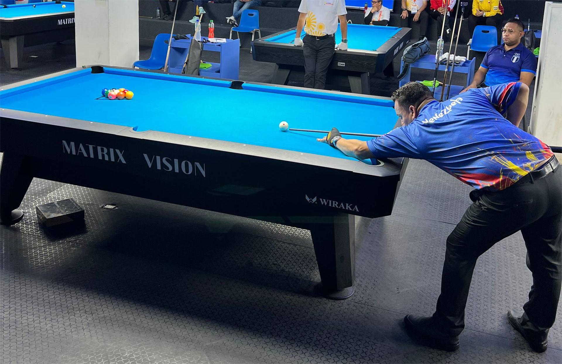 Billar abrió con oro, dos plata y una de bronce