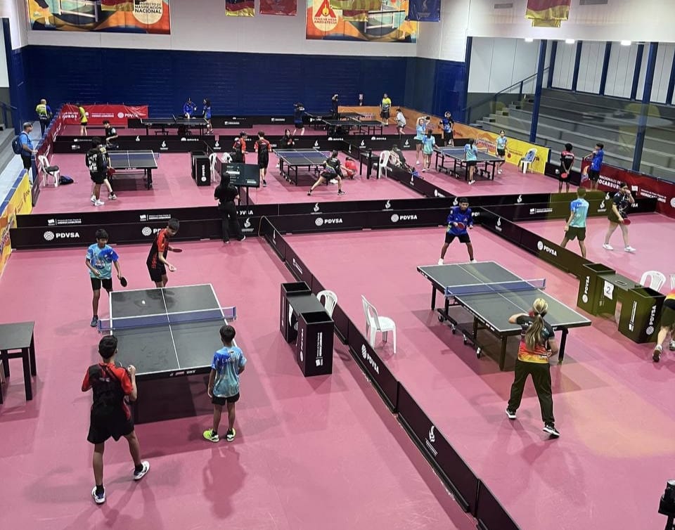 Caracas dominó tenis de mesa sub-19