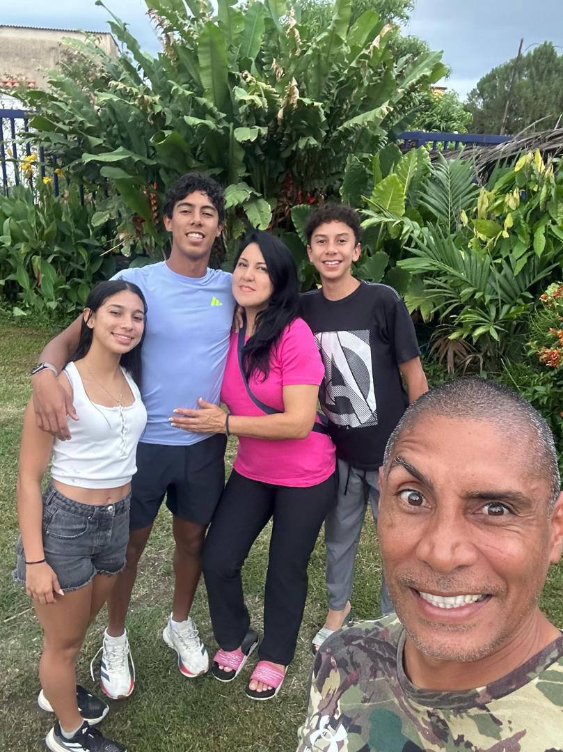 Familia Montes De Oca.