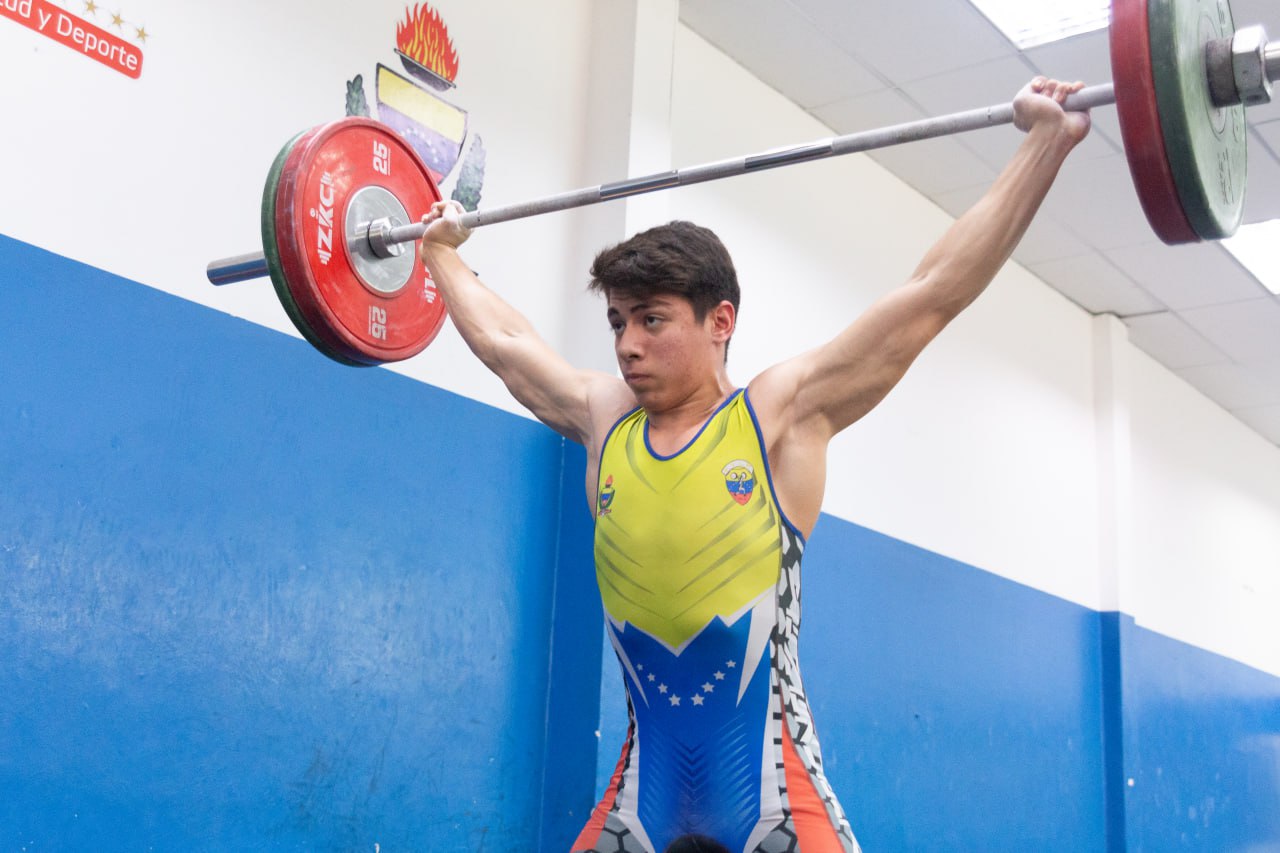 Selección de pesas Mundial de Lima 2025